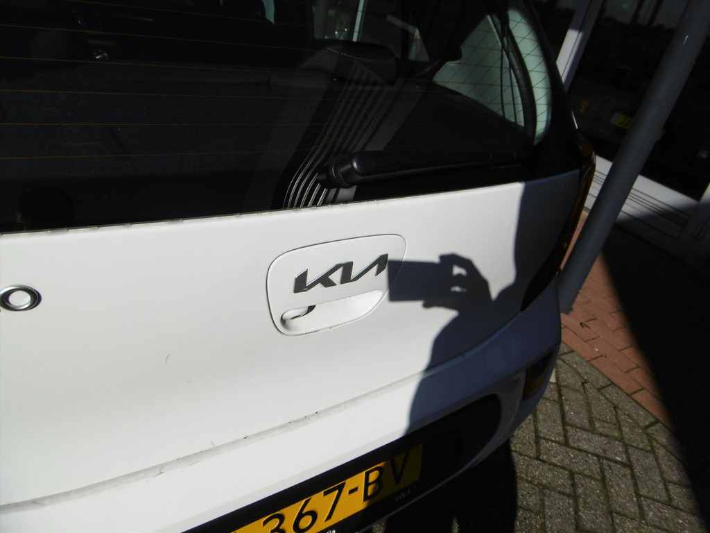 47512896-16.jpg