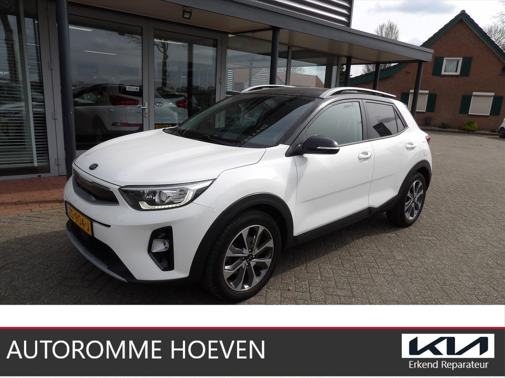 52638561